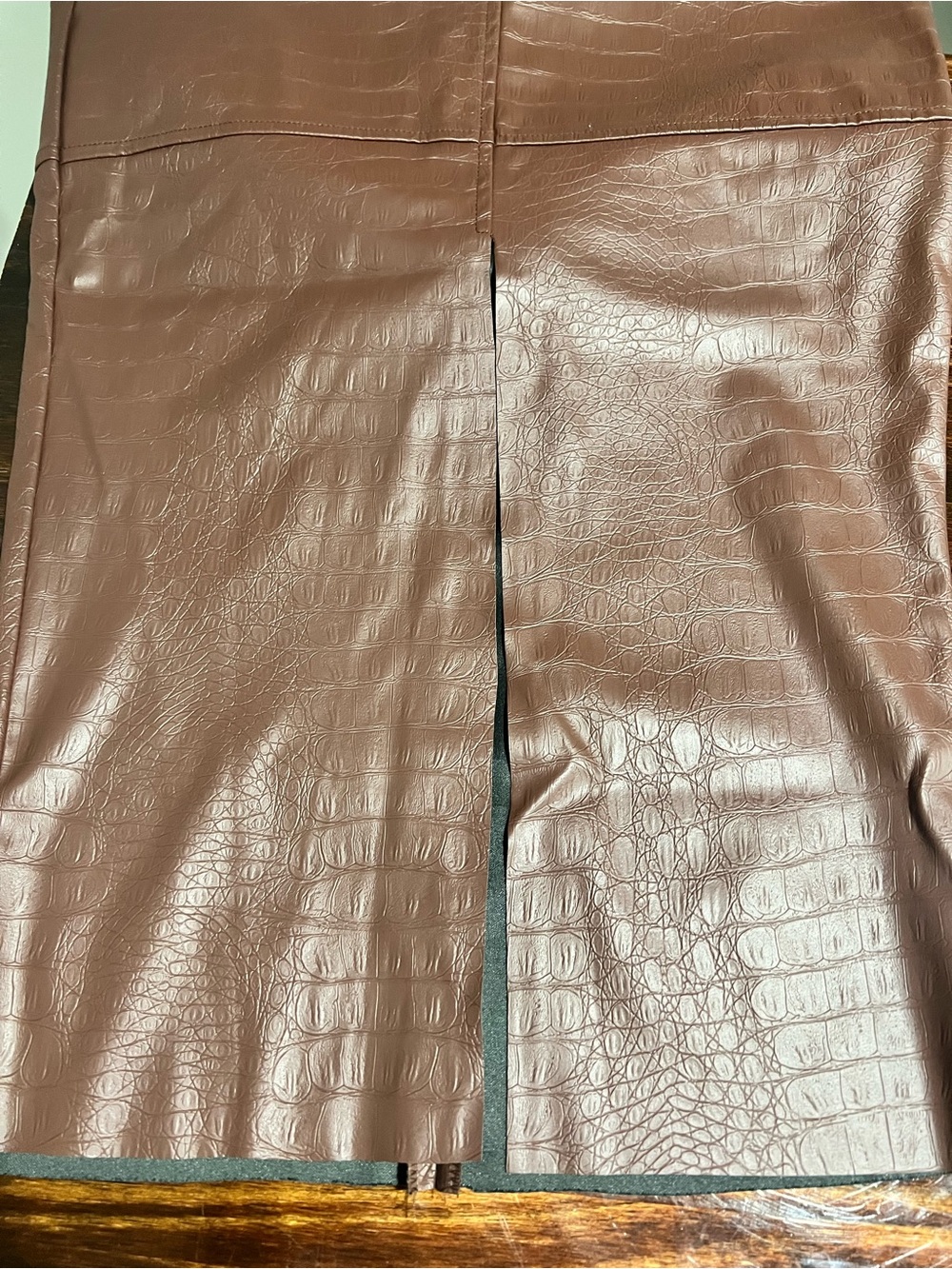 Women’s Faux-Leather Midi Pencil Skirt in brown - Picture 5 of 6